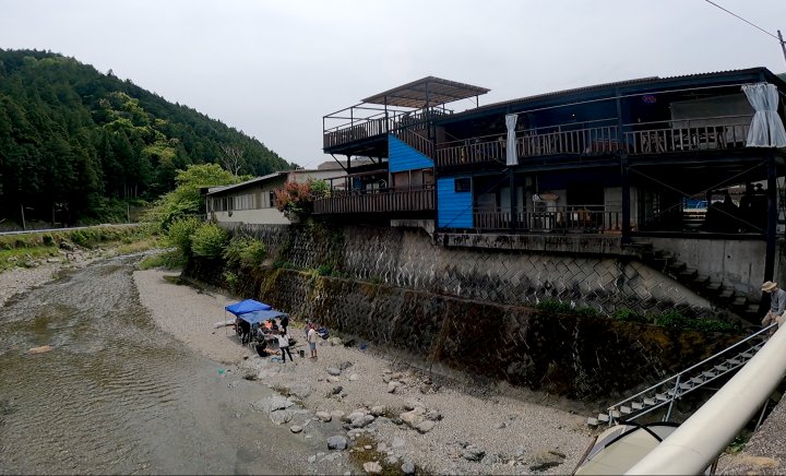 BBQ & Camping Kitchen ブルータープ