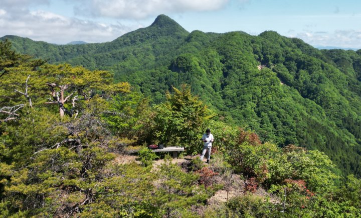 立岩