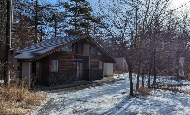 ① 小浅間山駐車場