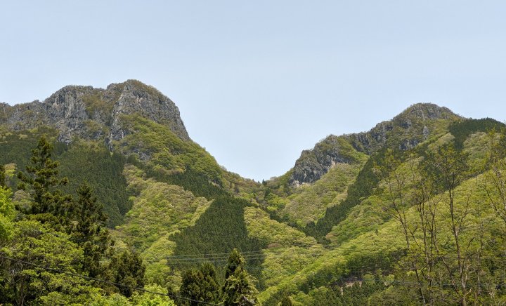二子山